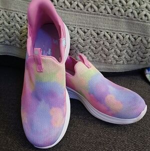 Big Girl's Sketchers Step-ins Size 3